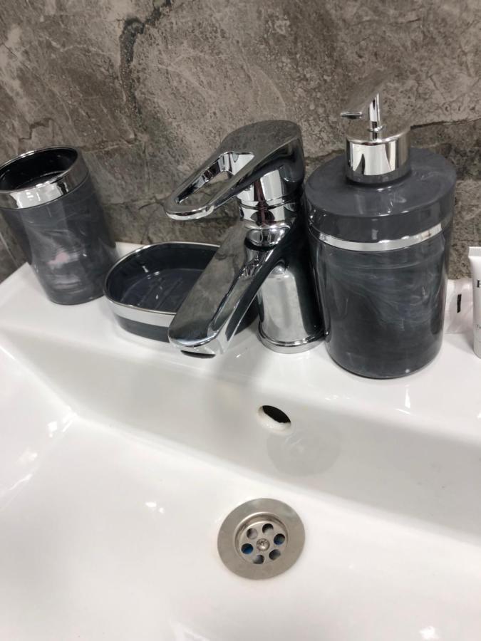 Hotel Lion 알마티 외부 사진