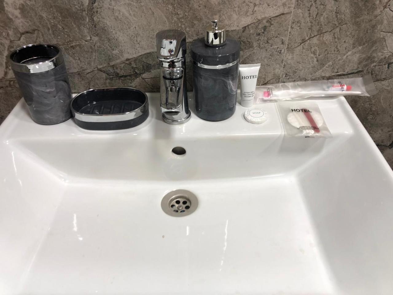 Hotel Lion 알마티 외부 사진